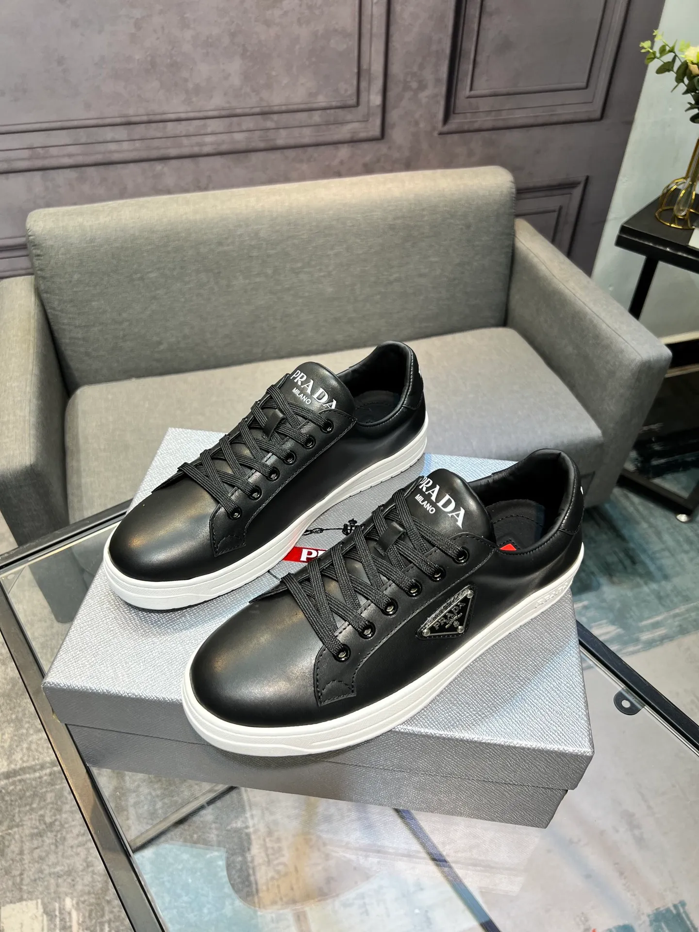 Men's shoes 💰540 [PRADA] Men's shoes are popular in the counter, official website synchronization, 1 high-quality shipment ✔️ Original frosted cowhide + cowhide lining, 1🆚1 replica, original sole, 38-45 (45 customized, non-refundable)
